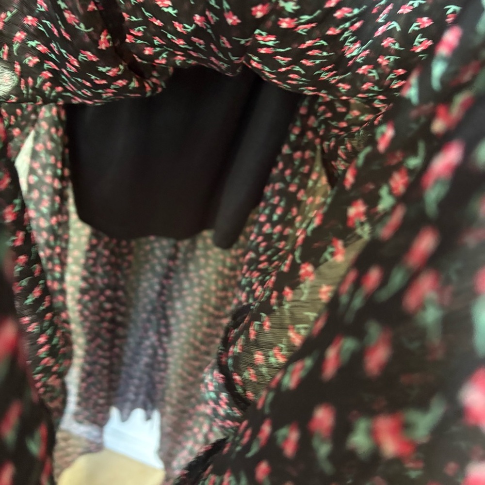 Black Long-Sleeve Floral Wrap Maxi Dress with Pink Print Size Medium - Picture 5 of 5